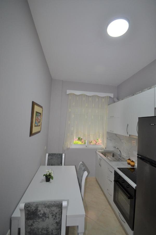 Little Cozy Apartment 1 Sarandë Eksteriør billede